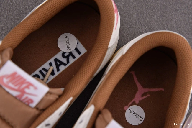 Cheap MAX x Travis Scott AJ OG DM7866-106 SP Low 1 0824